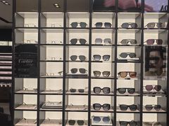 -LensCrafters亮视点(东方新天地店)