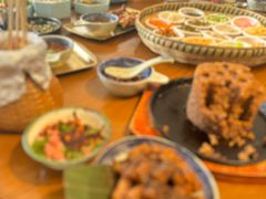 -包整·丝娃娃(一览甲秀楼风景店)