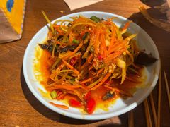 麻辣无骨鸡爪-三生小馆(亭知路店)