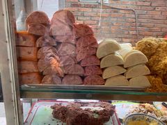 -Bánh Mì Huynh Hoa