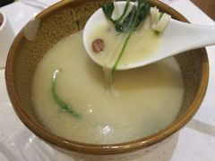 老济南甜沫-闫府私房菜·百年鲁菜(恒隆店)