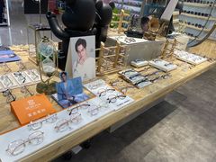 -Trend1881视光·蔡司视觉(领展广场店)