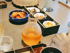 -铭牛烧肉·和牛海鲜自助(高新月牙湖店)