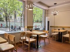 靠窗位-好麺世家海鲜面馆(新建中路店)