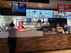 -肯德基(中纬店)