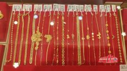 -周生生Chow Sang Sang(元洪店)