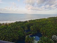 -三亚湾海居铂尔曼度假酒店