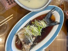 -雪湖煜辰鱼头老店(雪野湖店)