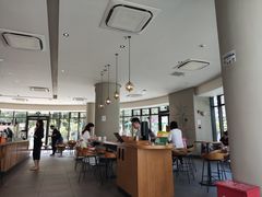 大堂-星巴克(深圳龙岗天安数码城店)