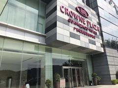 -广州花都皇冠假日酒店