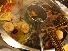 -佰人王串串香火锅(洋珠巷店)