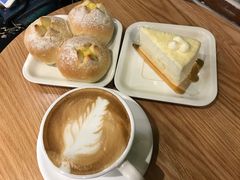 -焙丽拾光(麦凯乐直营店)