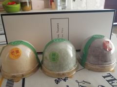 -蜜蜂小象·榴莲千层蛋糕(时代汇11栋店)