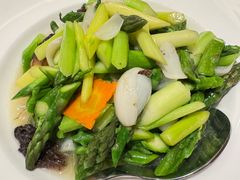 羊肚菌炒竹笋百合-大理实力希尔顿酒店御璽中餐厅YUXI – CHINESE RESTAURANT