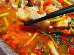招牌跳水鱼-小河盐帮·私家菜·烤鸭(三元桥·霄云路店)