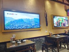-富正毅三下锅·湘西韵味(天门山索道店)