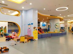 -戊辰亲子游泳俱乐部