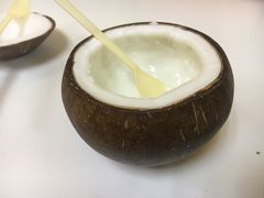-志龙皇冠吃货椰子铺