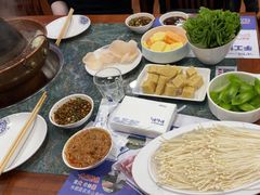 -楼外楼大刀肉传统火锅(西安大路店)