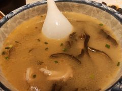 酸萝卜鸭掌汤-舌尖上的食缘花园主题餐厅