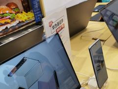 -华为智能生活馆(上海中山公园龙之梦)
