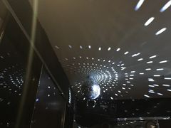 -莎啦啦时尚KTV