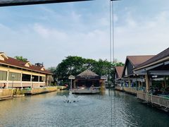 -Let’s Relax Spa(Siam Square One)