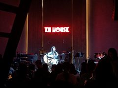 -TZ House音乐现场(来福士中心店)