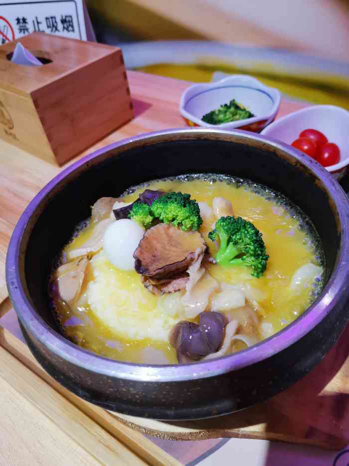 郑十八佛跳墙捞饭(万达店)-"之前来过这家店几次,感觉都不错.
