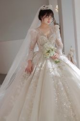 -艾米丽婚纱礼服
