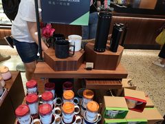 零售区-星巴克臻选(广州沙面店)