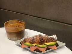 牛油果火腿芝芝-Something For(中洲湾店)