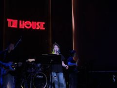-TZ House音乐现场(来福士中心店)