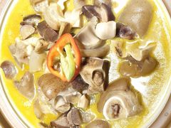 -头上红煨盐鸡乡村食府