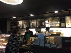 -星巴克(浦东机场T2到达店)