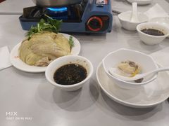-月亮房·白斩鸡(娄山关路店)