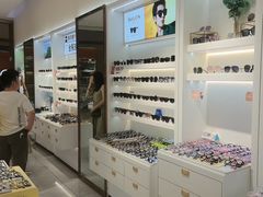 -J-Optical佳视明眼镜·蔡司视觉(青岛金茂览秀城店)
