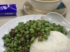 榄菜肉松四季豆饭-港式金翠茶餐厅