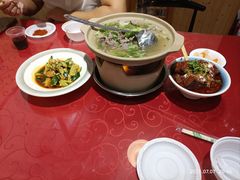 -冯烫烫跷脚牛肉·川菜小馆(武胜西街店)