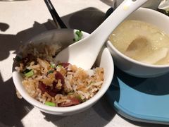 特色腊味煲仔饭-百年果林椰子鸡(中洲店)