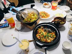 -费大厨辣椒炒肉(高铁吾悦广场店)