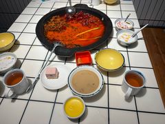 -卤校长重庆火锅(恒隆广场店)