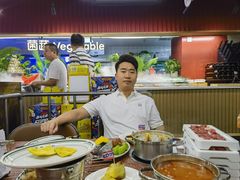 -四囍码头海鲜烧烤自助火锅(外滩南京东路悦荟广场店)
