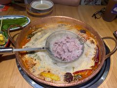 -洱火云南酸菜牛肉火锅(石景山当代商城店)