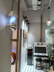 -老男孩男士理容馆·理发·烫染·修面