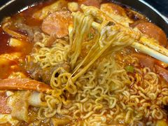 -三清洞摩西韩式年糕火锅(威高广场店)