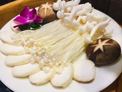 菌菇拼盘-炭恋火炉烤肉(凌云一街坊店)