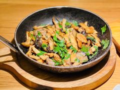 橄榄油煎三种菇-庆春朴门