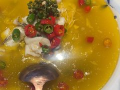 -川流不息·地道川菜·小龙虾(松东路店)