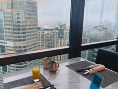 -上海龙之梦万丽酒店